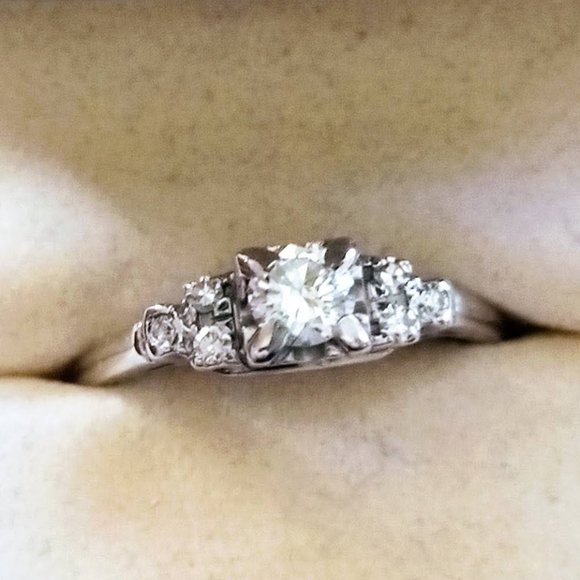 Diamond Ring with 14k White Gold, Certification Included - Picture 3 of 15